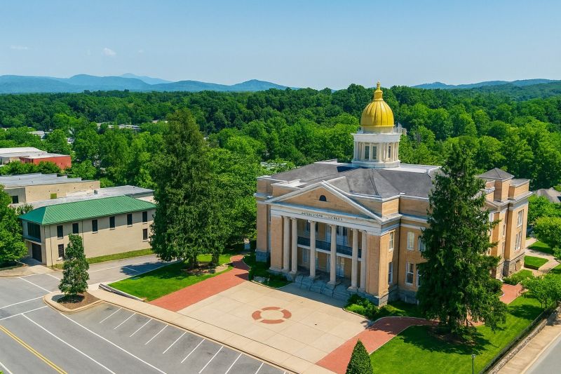 Best Siding Repair pros in Hillsborough, NC